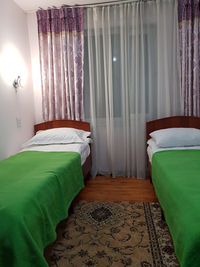 Park Hotel&Hostel Karakol Kültér fotó